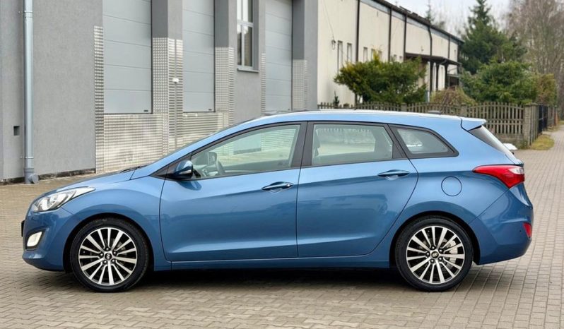 
								hyundai i30*Lift*2015r*1.4benz*101KM*Navi*Kamera* z Niemiec*oplacony* full									